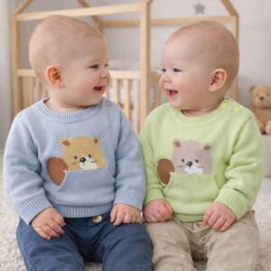 Conjunto de Bebé – Camisola de malha e calça de sarja